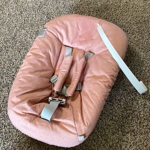 Stokke Tripp Trapp Newborn seat attachment- pink